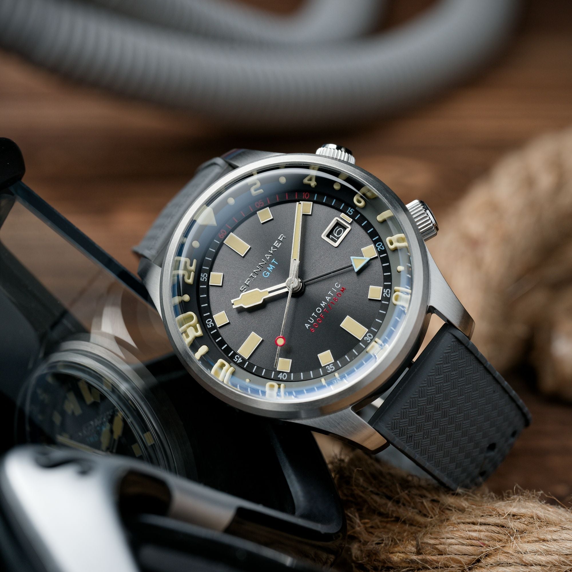 Bradner GMT Automatic | 42mm | Uniform Gray