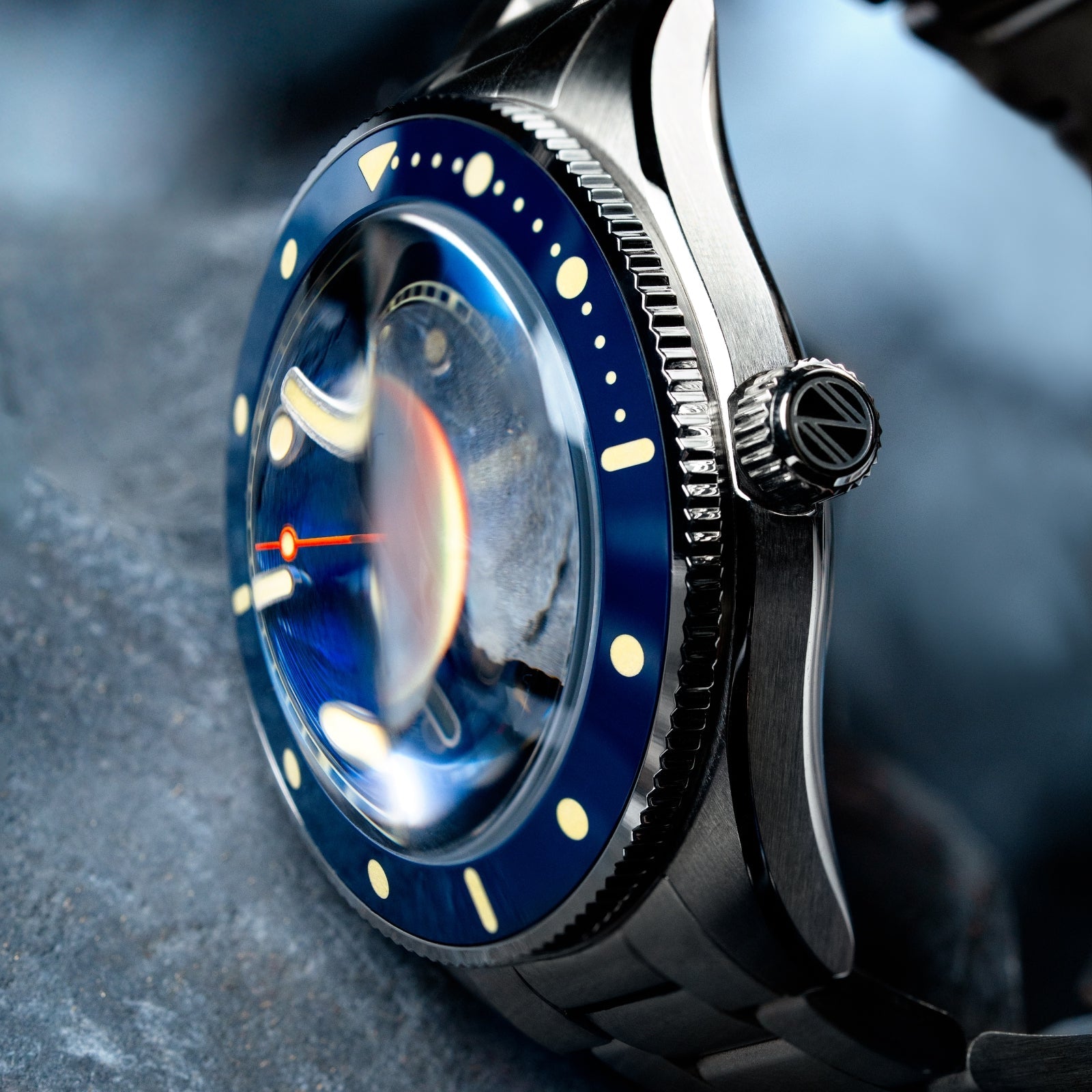 Challenger Automatic | 42 mm | Depth Blue