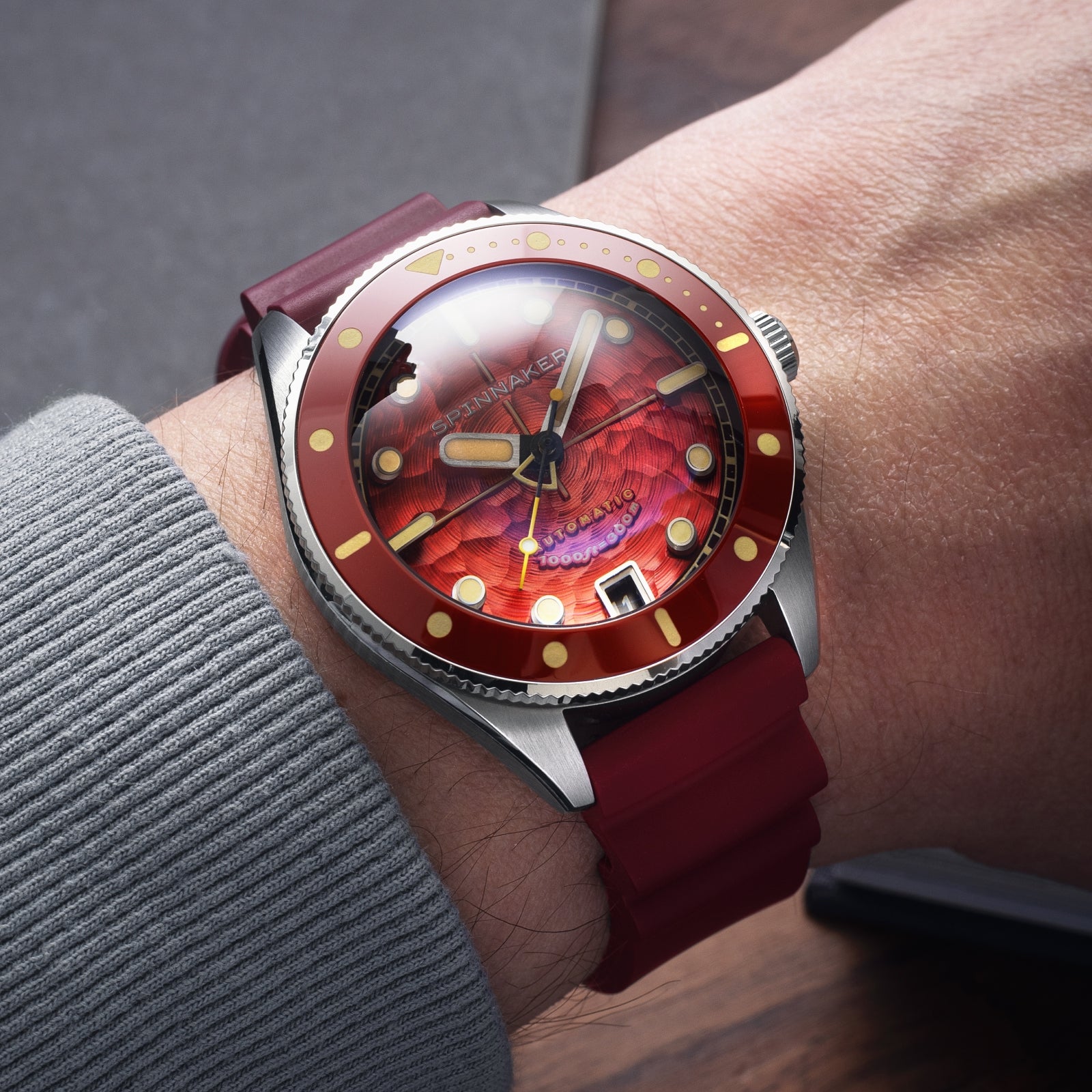 Challenger Automatic | 42 mm | Fiery Red