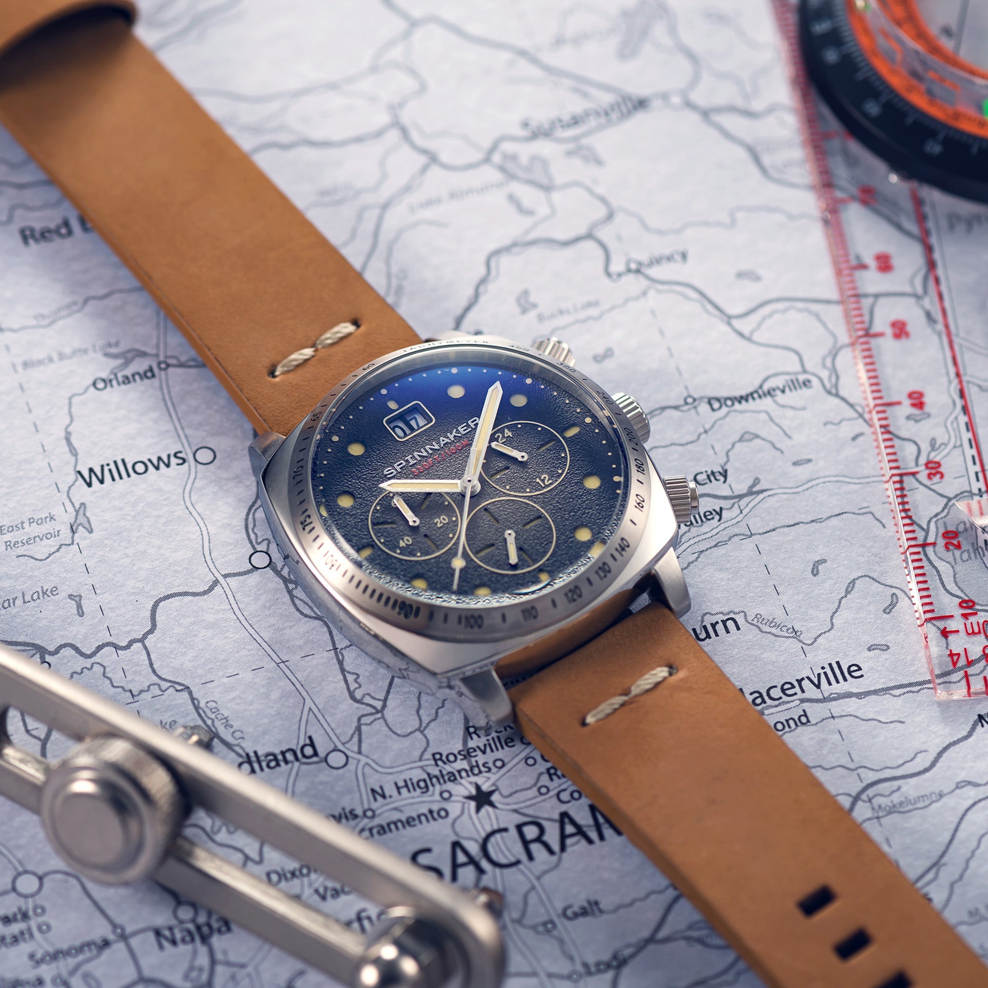 Hull Chronograph | 42 mm | Fumee Black