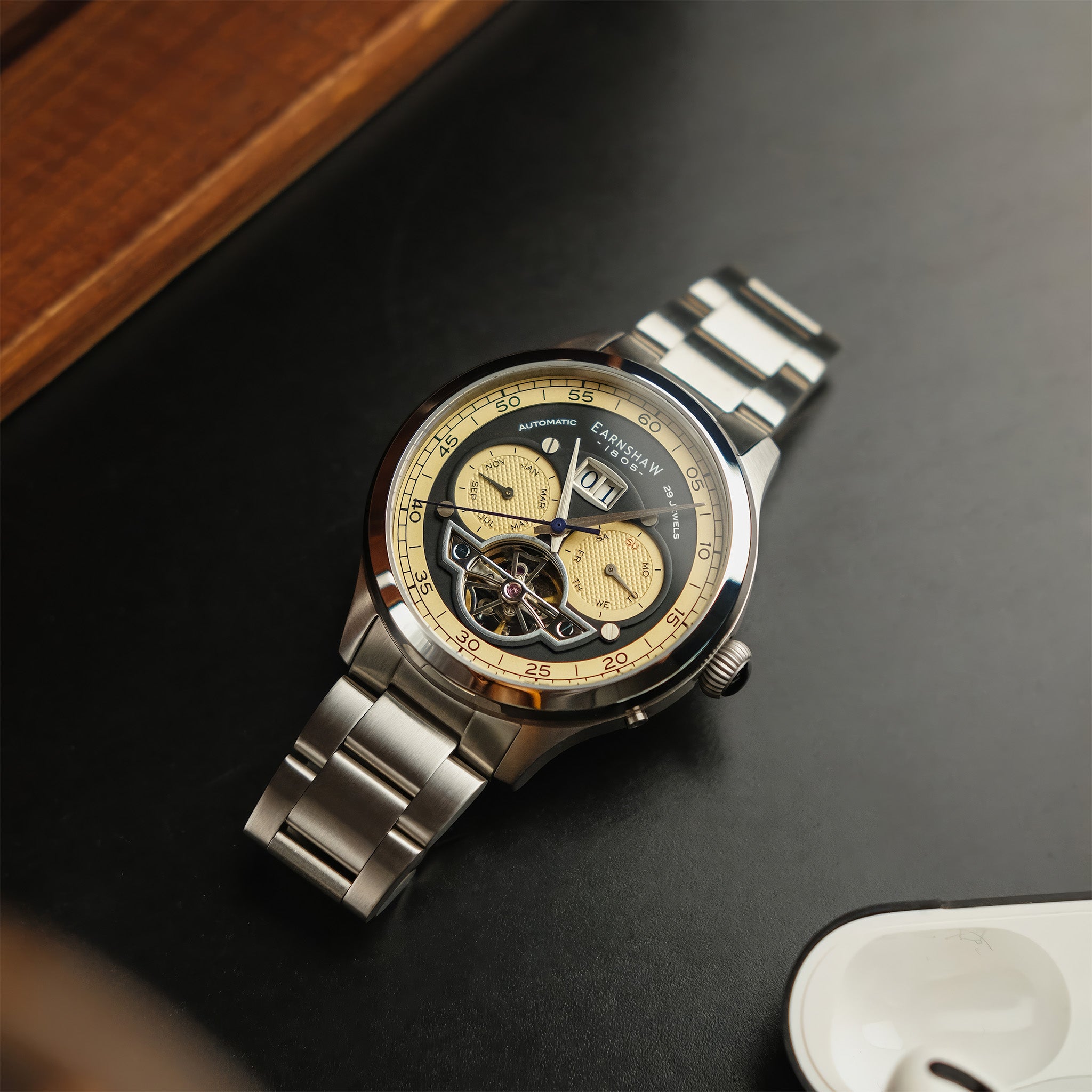 Baron Grand Date Calendar Open Heart Automatic | 43 mm | Moss Green