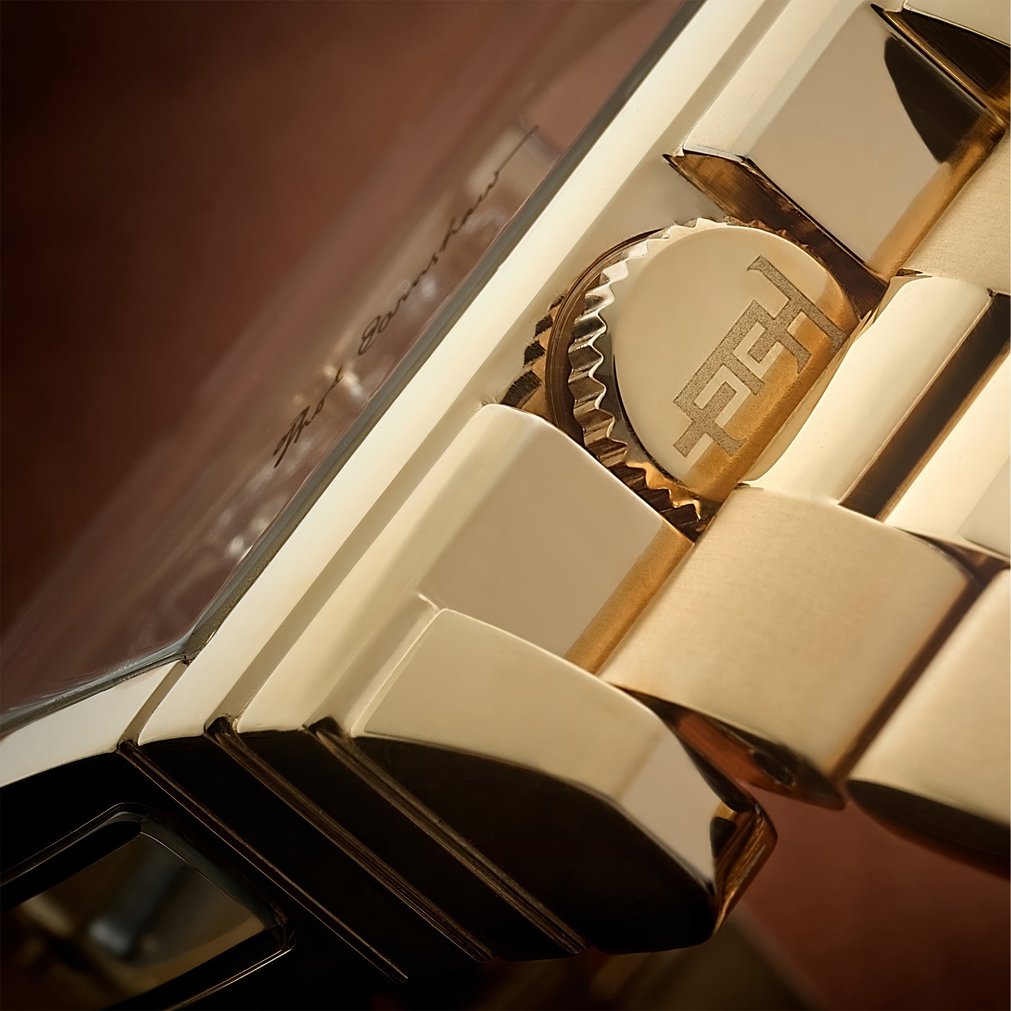 Discovery Wolver Bridge Mechanical | 36 mm | Champagne