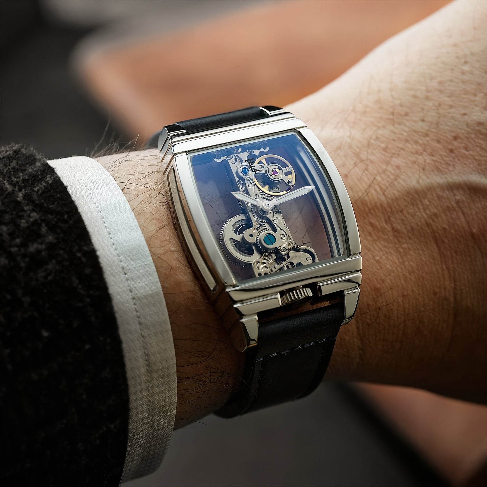 Discovery Wolver Bridge Mechanical | 36 mm | White Silver