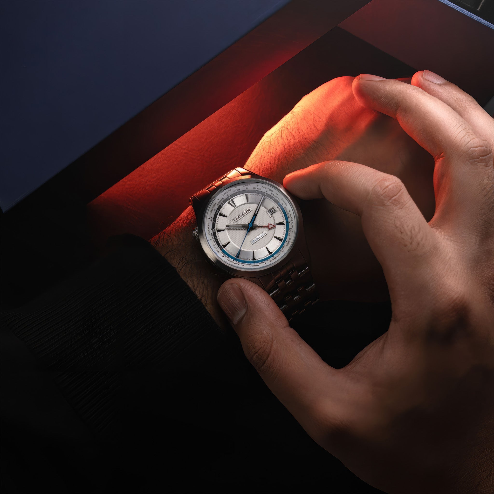 World Timer GMT Automatic | Cascading White